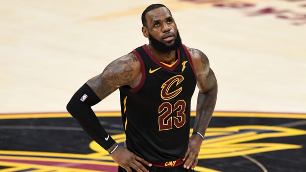 lebron_james_cavaliers._.jpg